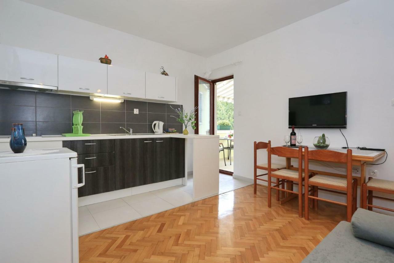 Apartments Romansa Zaton  Exterior photo