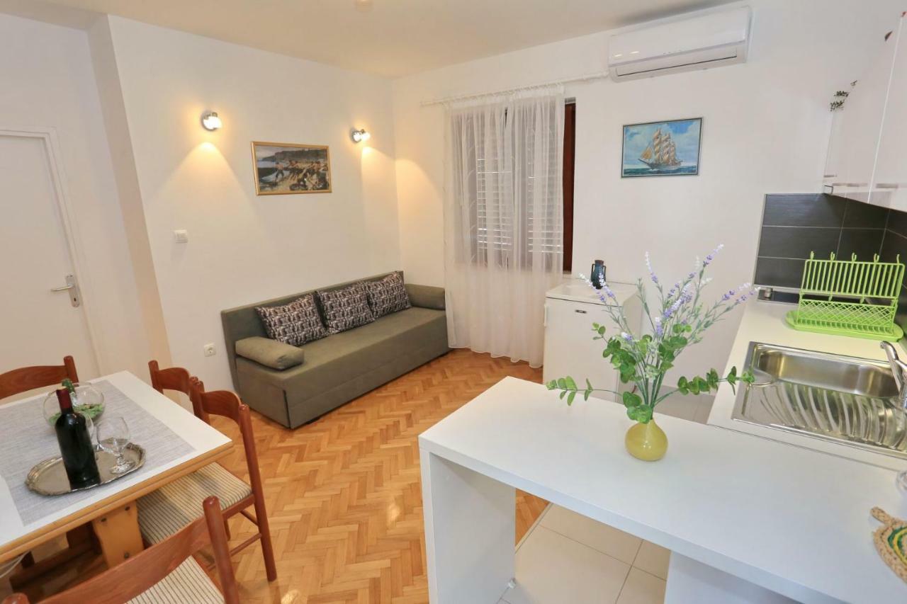 Apartments Romansa Zaton  Exterior photo