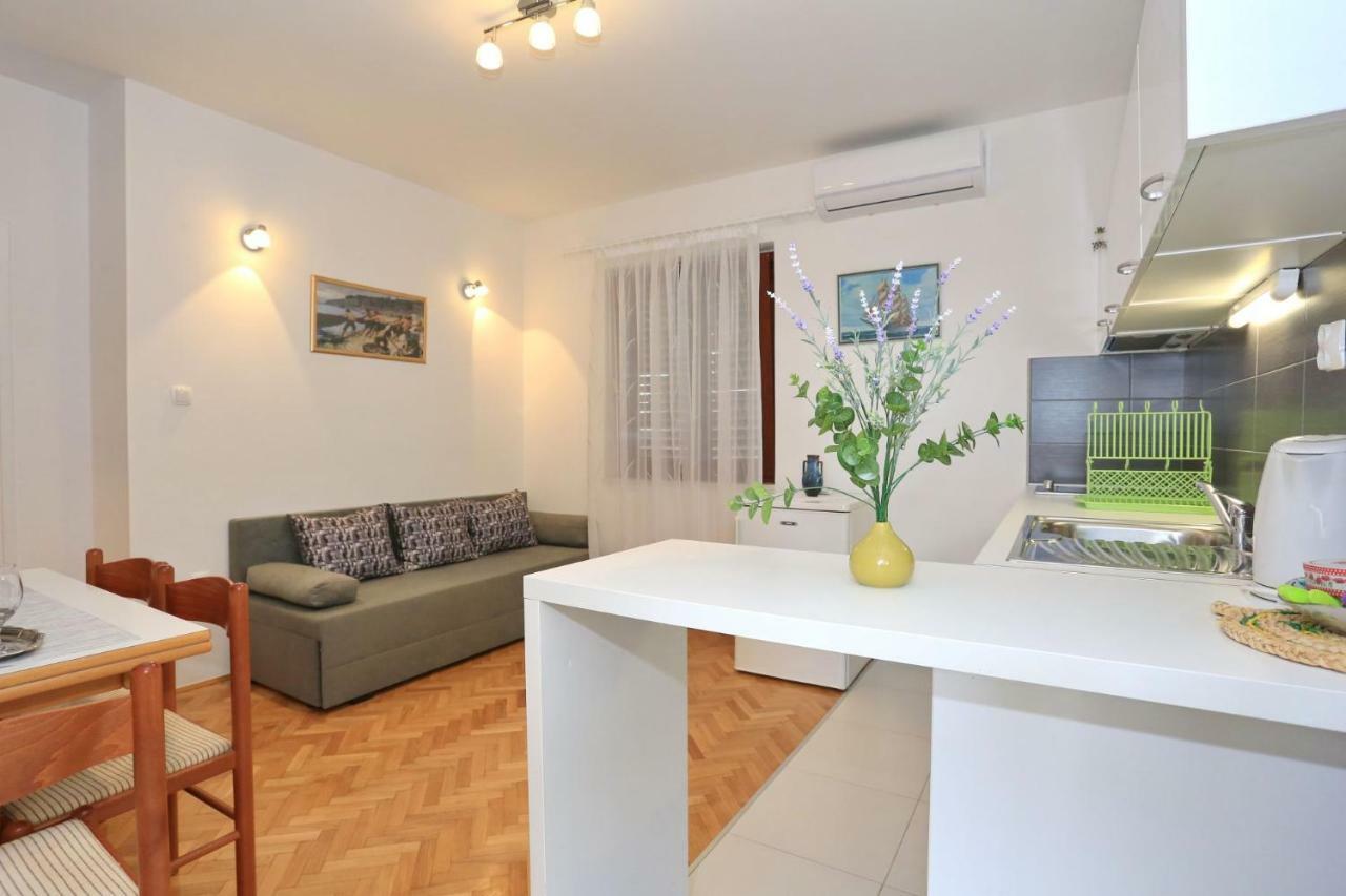 Apartments Romansa Zaton  Exterior photo